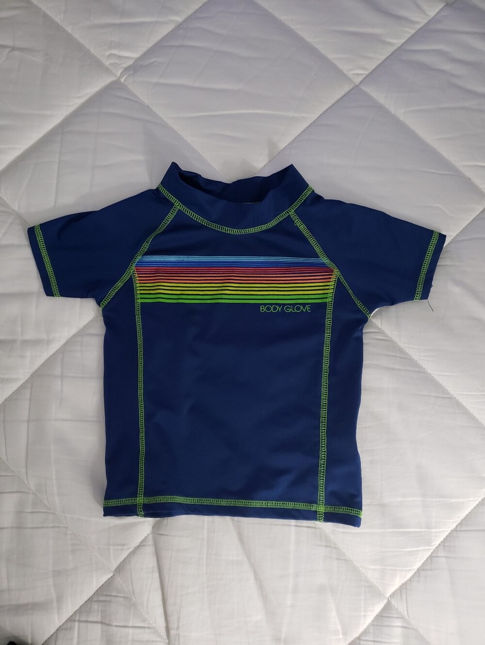 Body Glove Rash Guard Set - Picture 3 of 6